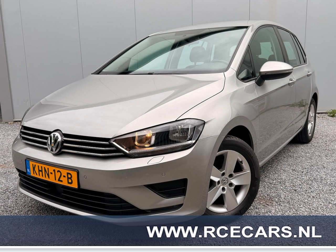 Volkswagen Golf Sportsvan - 1.2 BlueMotion Technology Cruisecontr PDC Stoelverw Clima Front assist - AutoWereld.nl