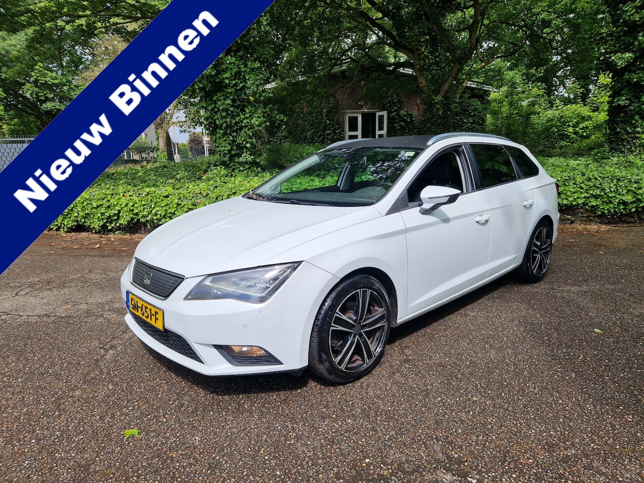 SEAT Leon ST - 1.0 EcoTSI Style 1.0 EcoTSI Style, nette staat, ond. historie, 2015 - AutoWereld.nl