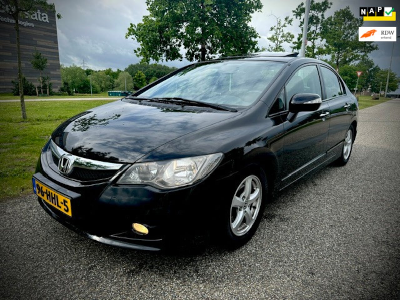 Honda Civic - 1.3 Hybrid Comfort 1.3 Hybrid Comfort, AUTOMAAT, AIRCO, SCHUIFDAK, NAVIGATIE, TREKHAAK, EXTRA SET WINTERWIELE - AutoWereld.nl