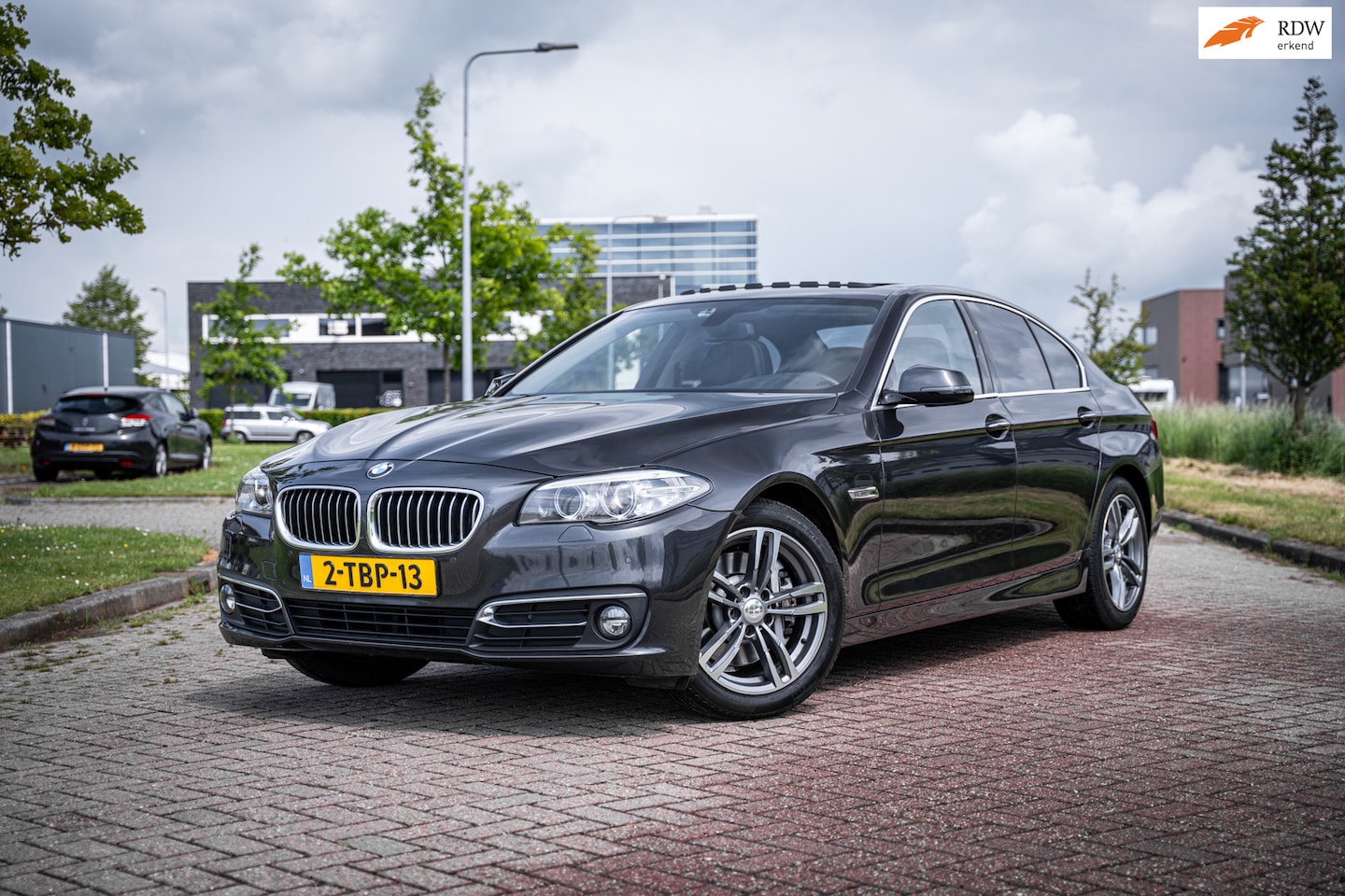 BMW 5-serie - 528i High Luxury Edition 528i High Luxury Edition - AutoWereld.nl