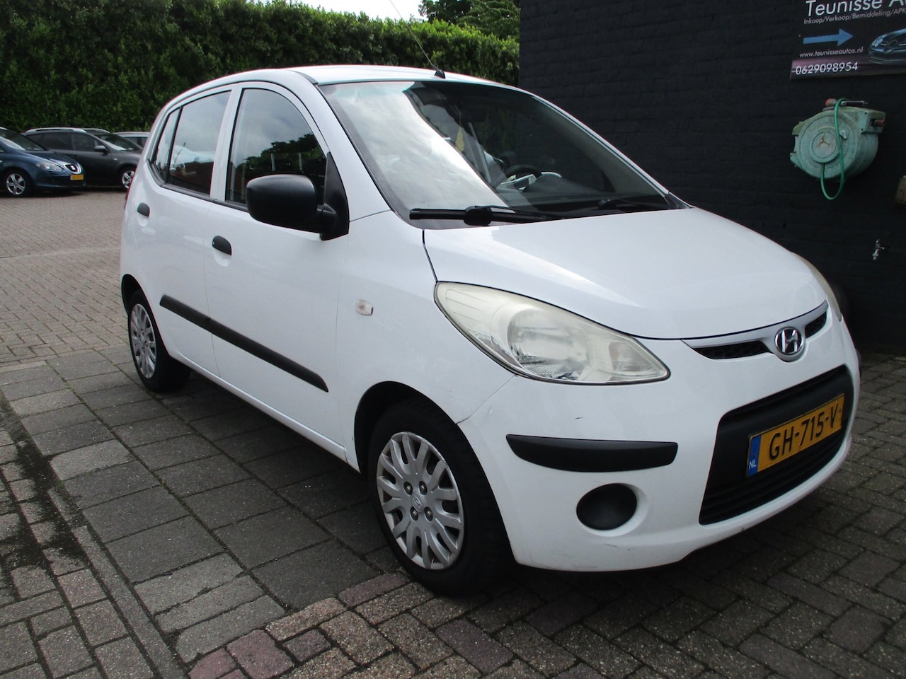 Hyundai i10 - 1.1 Pure 5DEURS! APK 3-2027! - AutoWereld.nl