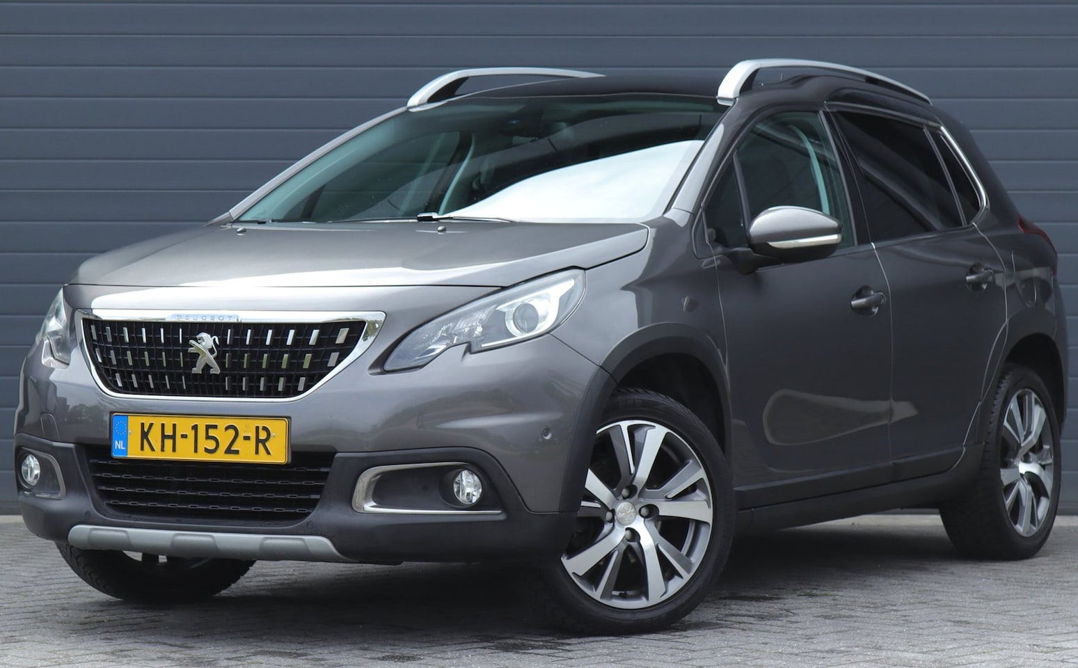 Peugeot 2008 - 1.2 Pano / camera / navi - AutoWereld.nl
