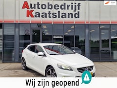 Volvo V40 - 2.0 D4 R-Design - Navi - Clima - Cruise - 2014