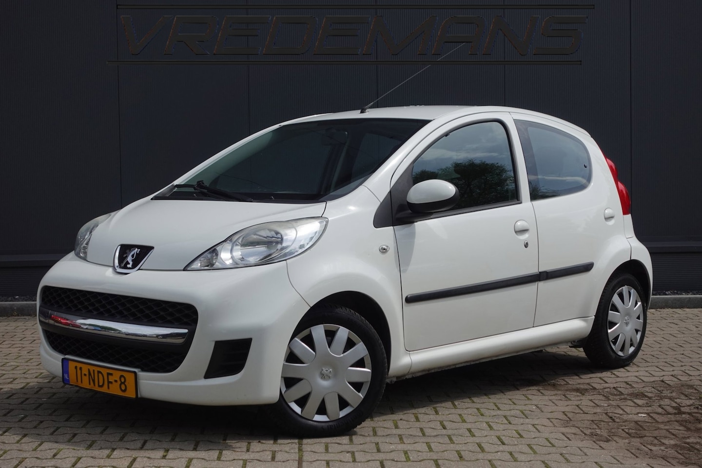 Peugeot 107 - 1.0-12V XS AUTOMAAT - AutoWereld.nl