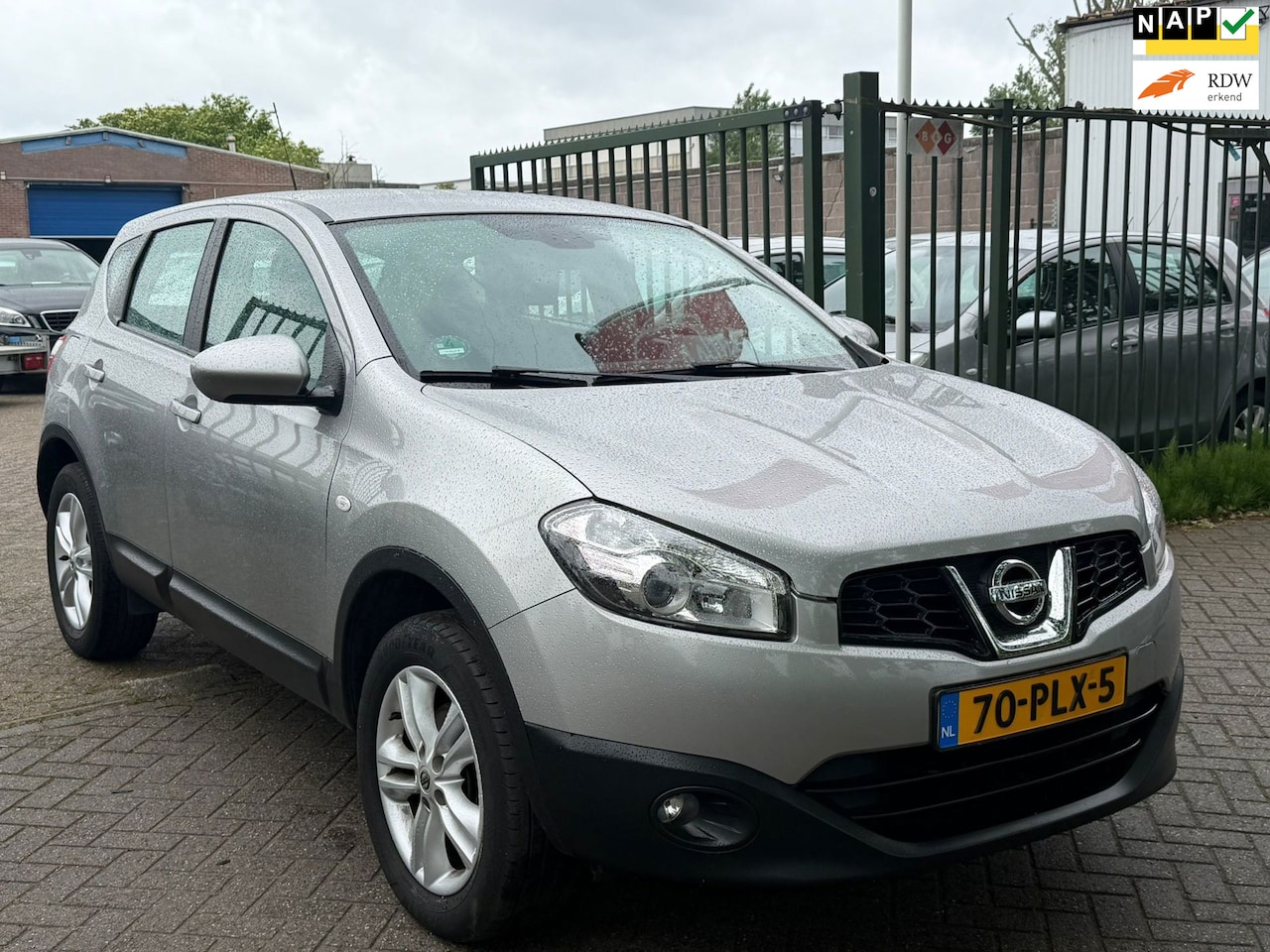 Nissan Qashqai - 2.0 Acenta Automaat 2e eigenaar dealer onderhouden navigatie trekhaak cruis control cv op - AutoWereld.nl