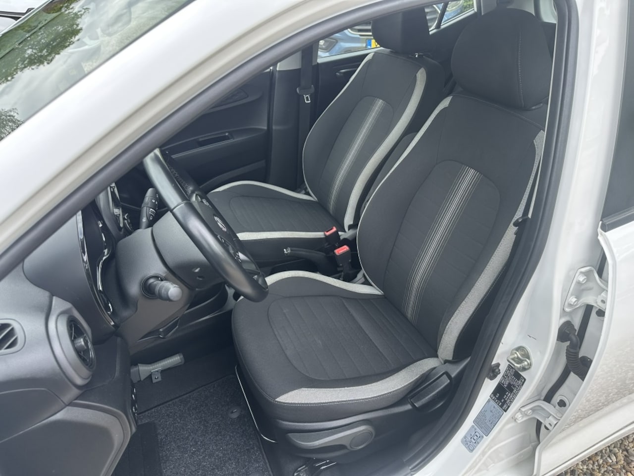 Hyundai i10 - 1.0 Comfort Carplay/Cruise-Control