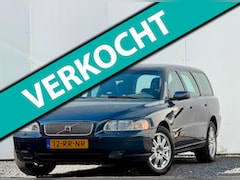 Volvo V70 - 2.4 Momentum | 2005 | Automaat | Trekhaak | Dealer onderhouden |