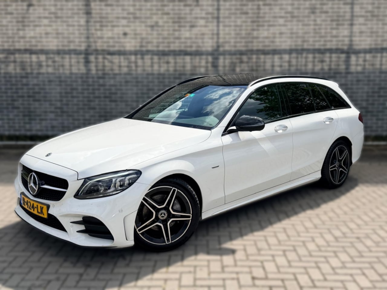 Mercedes-Benz C-klasse - C200 184PK! AMG AUTOMAAT/PANO.DAK/BURMESTER - AutoWereld.nl