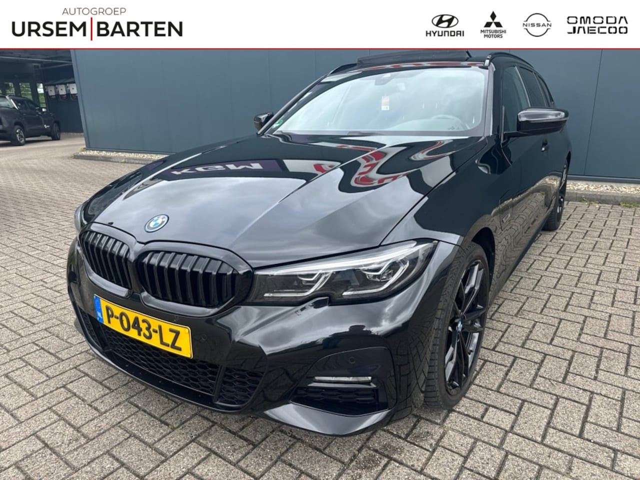 BMW 3-serie Touring - 330e Business Edition Plus 330e Business Edition Plus - AutoWereld.nl
