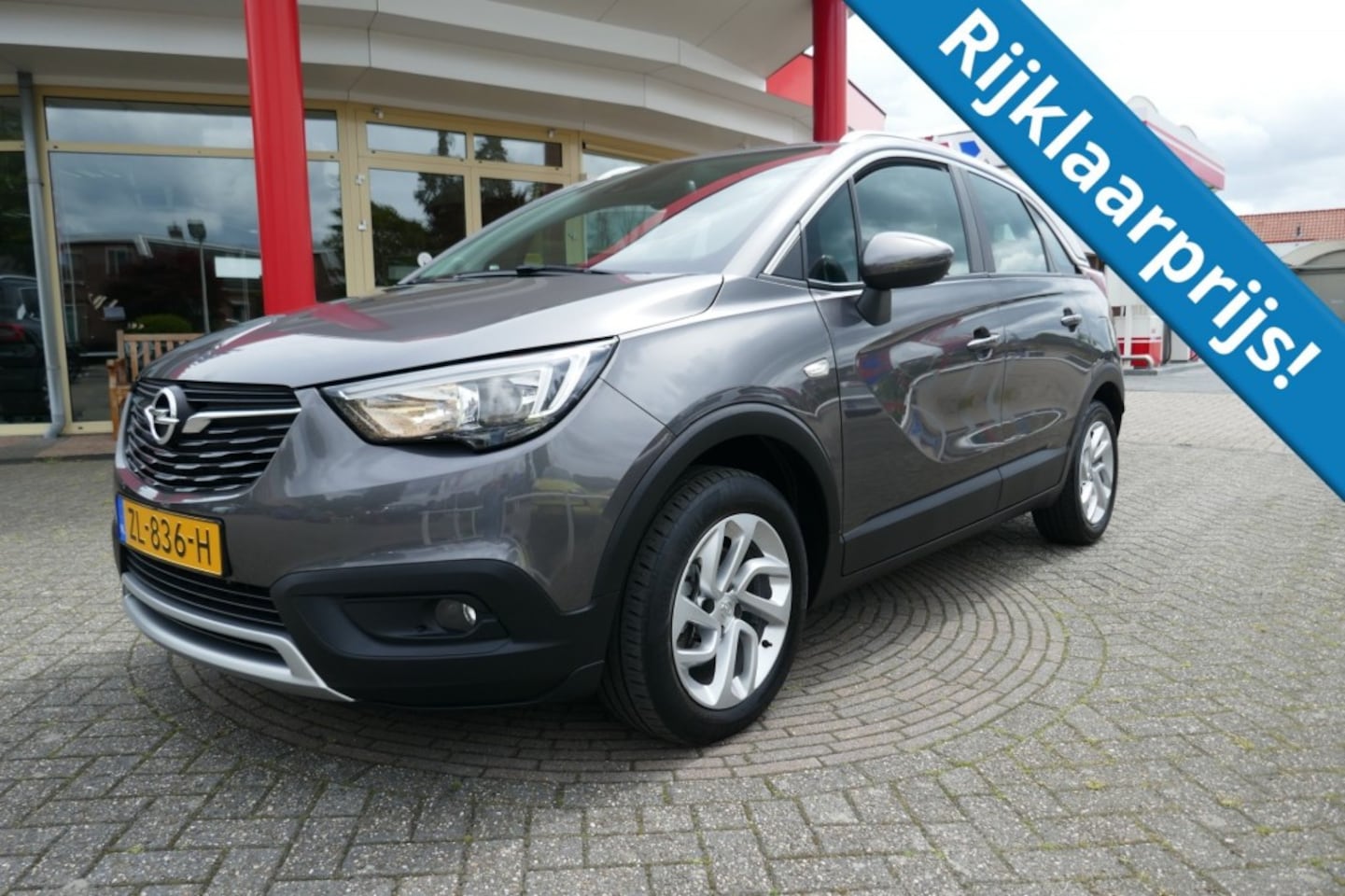 Opel Crossland X - 1.2 T. INNOVATION  110PK / NAVI / TREKHAAK / APPLE CARPLAY - AutoWereld.nl