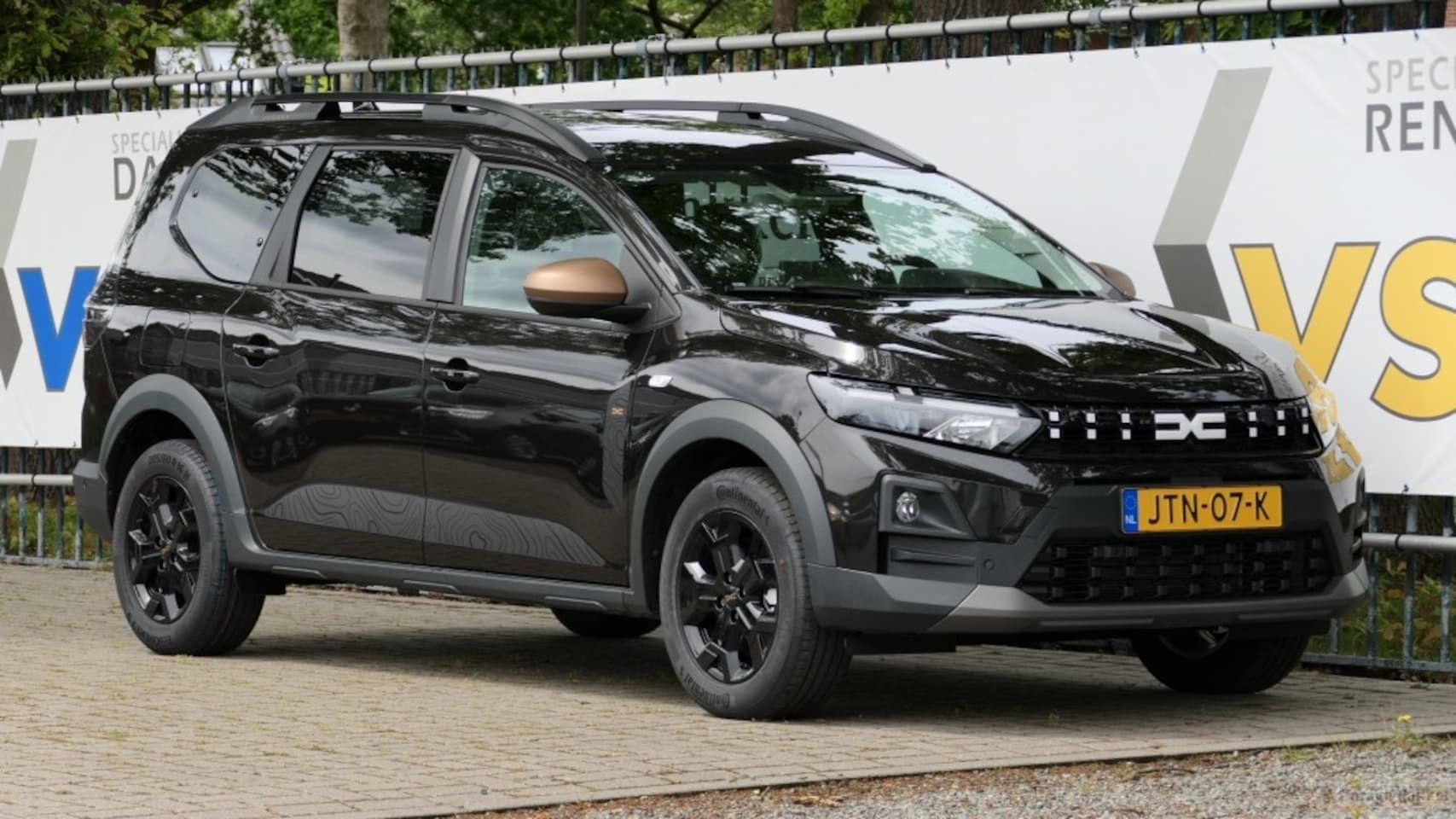 Dacia Jogger - 1.8 155 HEV Full Hybrid Limited Edition 7pers. - AutoWereld.nl