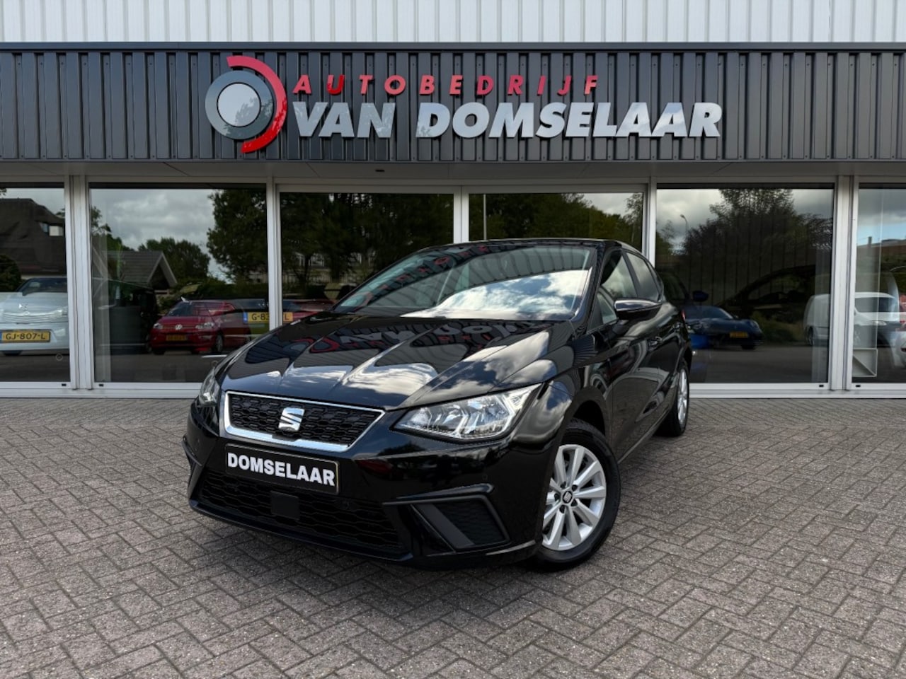 SEAT Ibiza - 1.0 TSI Style Business Intense - NL Auto Camera Navi Apple Carplay Android Auto - AutoWereld.nl