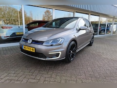 Volkswagen Golf - 1.4 TSI GTE Connected Series - NL Auto Pano Leder Stoelverw. 18inch LMV