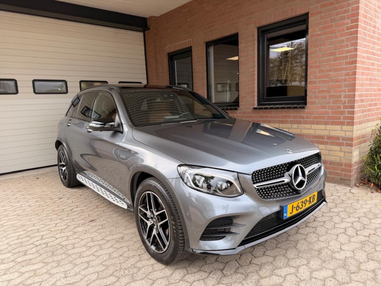 Mercedes-Benz GLC-klasse - GLC 43 AMG 4M 9G PANO 2e eigenaar - AutoWereld.nl