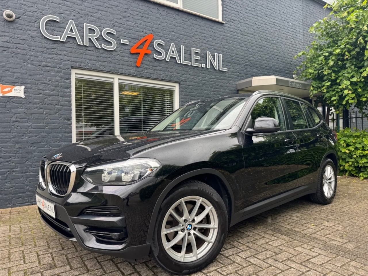 BMW X3 - SDRIVE18D Autom. Business + Camera + Leder + Navi  - 117 dkm - AutoWereld.nl