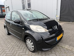 Peugeot 107 - 1.0-12V XS