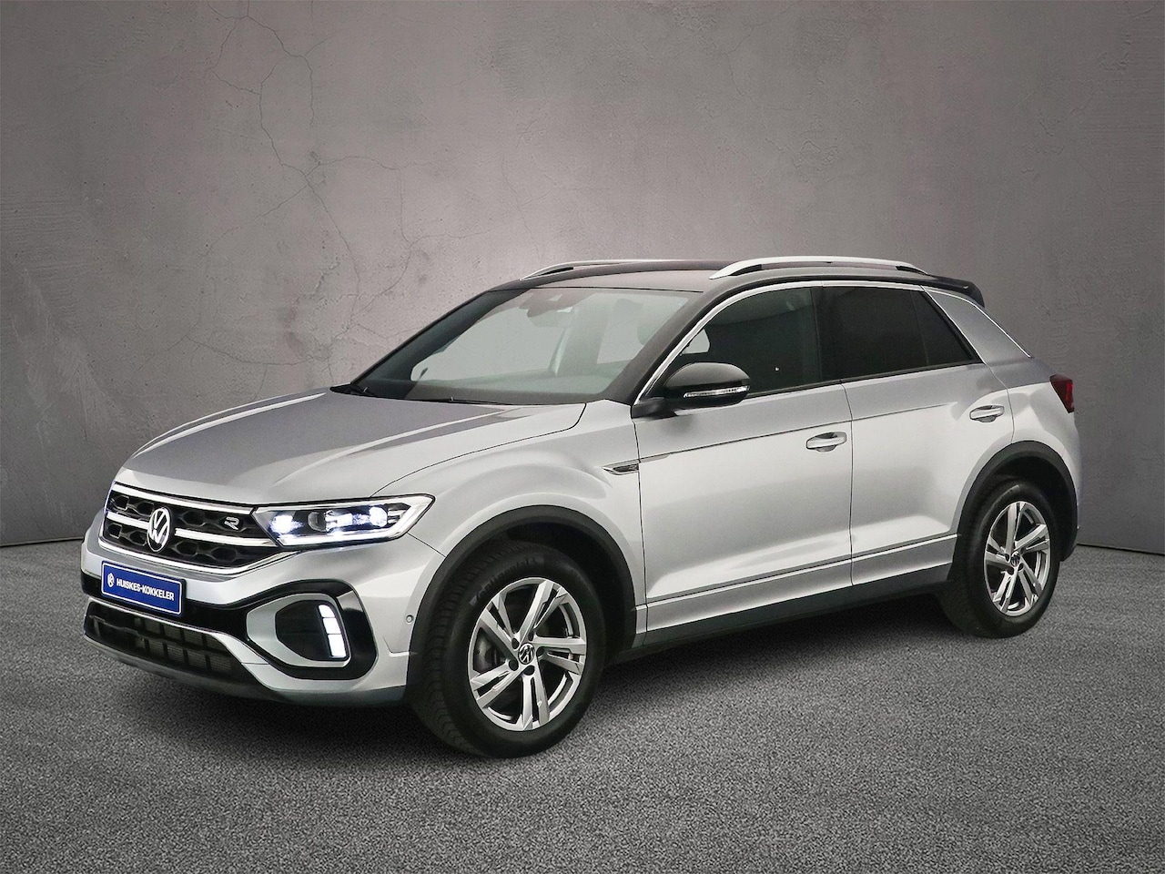 Volkswagen T-Roc - R-Line 1.5 TSI 150pk DSG Automaat Trekhaak, Adaptive cruise control, Achteruitrijcamera, L - AutoWereld.nl