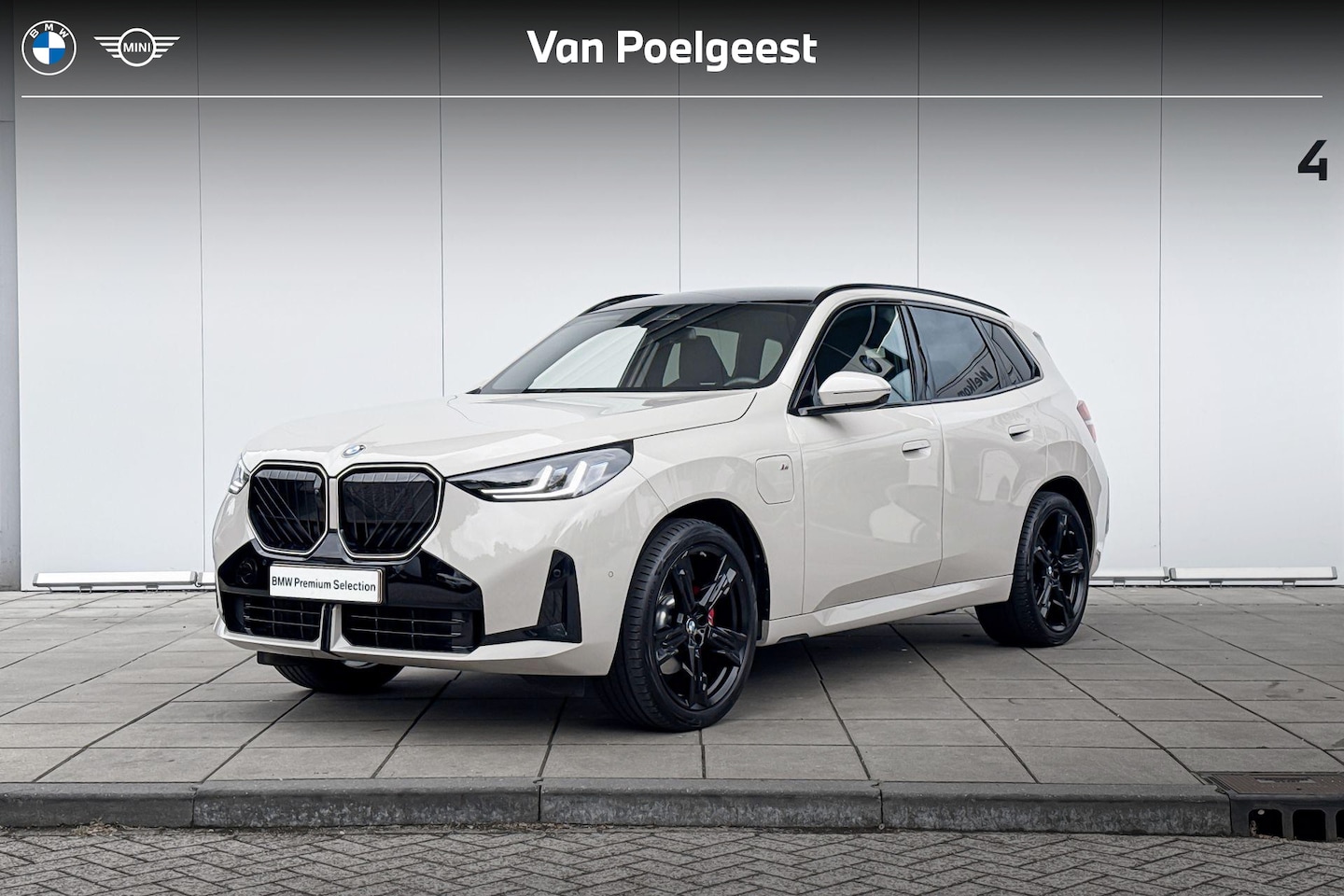 BMW X3 - 30e xDrive Harman Kardon / Head-Up / Glazen Panoramadak / Comfort Acces / Adaptieve LED Ko - AutoWereld.nl
