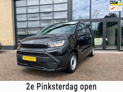 Toyota ProAce City - 1.5 D-4D L1 Navigator , NIEUW DIRECT LEVERBAAR
