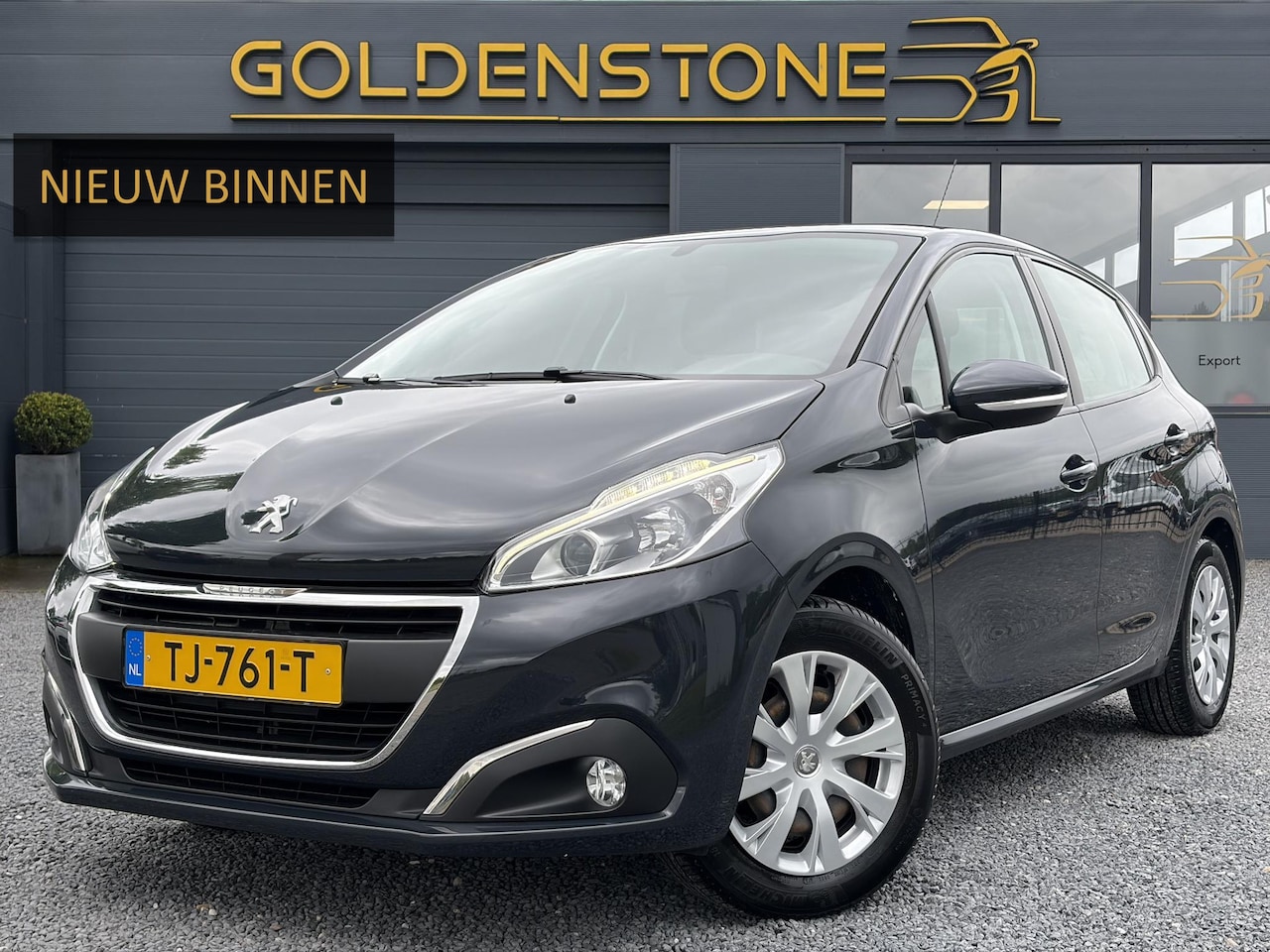 Peugeot 208 - 1.2 PureTech Blue Lion Dealer Onderhouden,Navi,Trekhaak,5 Deurs,Pdc,Airco,Cruise,D-riem vv - AutoWereld.nl