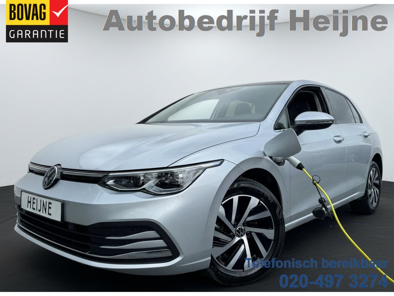 Volkswagen Golf - eHybrid PHEV 204PK DSG STYLE CAMERA/VELOURS/NAVI/IQ-LIGHT - AutoWereld.nl