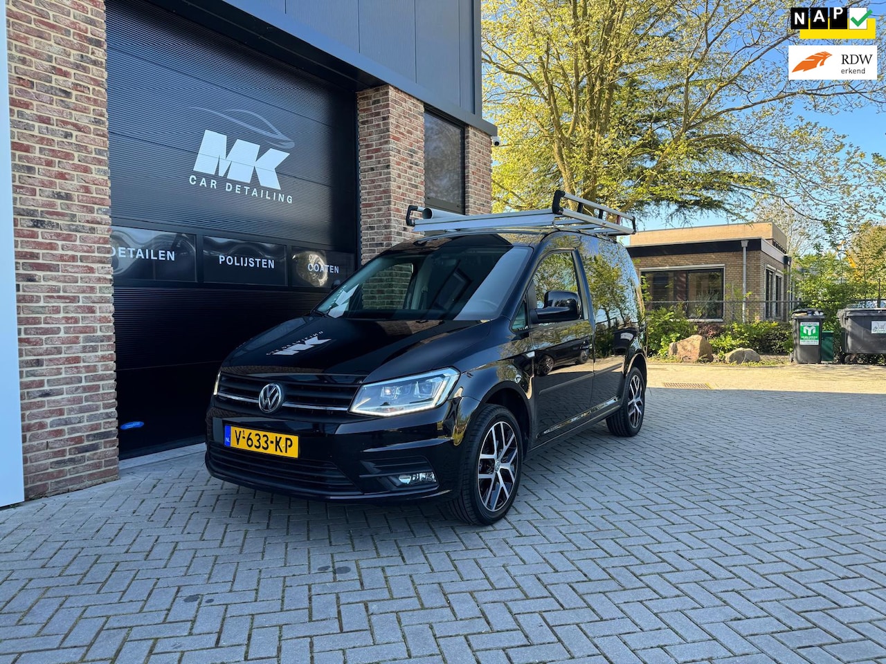 Volkswagen Caddy - 2.0 TDI L1H1 BMT Highline - DSG - Xenon - Led - ACC - Voorruitverw. - AutoWereld.nl