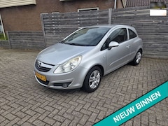 Opel Corsa - 1.2-16V Enjoy