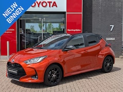 Toyota Yaris - 1.5 Hybrid Executive PDC HUD SPORTSTOELEN STOELVERWARMING BI-TONE