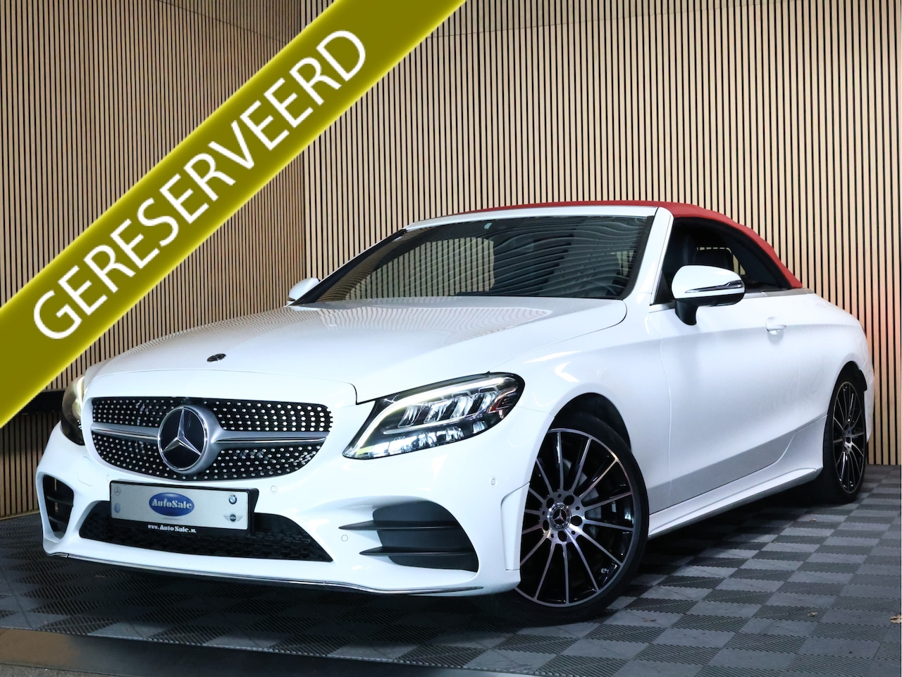 Mercedes-Benz C-klasse Cabrio - 200 Premium AMG-line 43000 km ! NAVI Airco full options 2018 - AutoWereld.nl