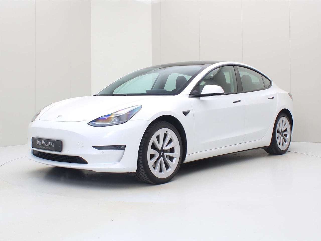 Tesla Model 3 - Long-Range AWD 351pk 75 kWh [ WARMTEPOMP+AUTOPILOT+PREMIUM AUDIO ] - AutoWereld.nl