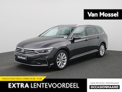 Volkswagen Passat Variant - 1.4 TSI PHEV GTE Business | Panoramadak | Achteruitrijcamera | Ambient | Memory | ACC | Ke