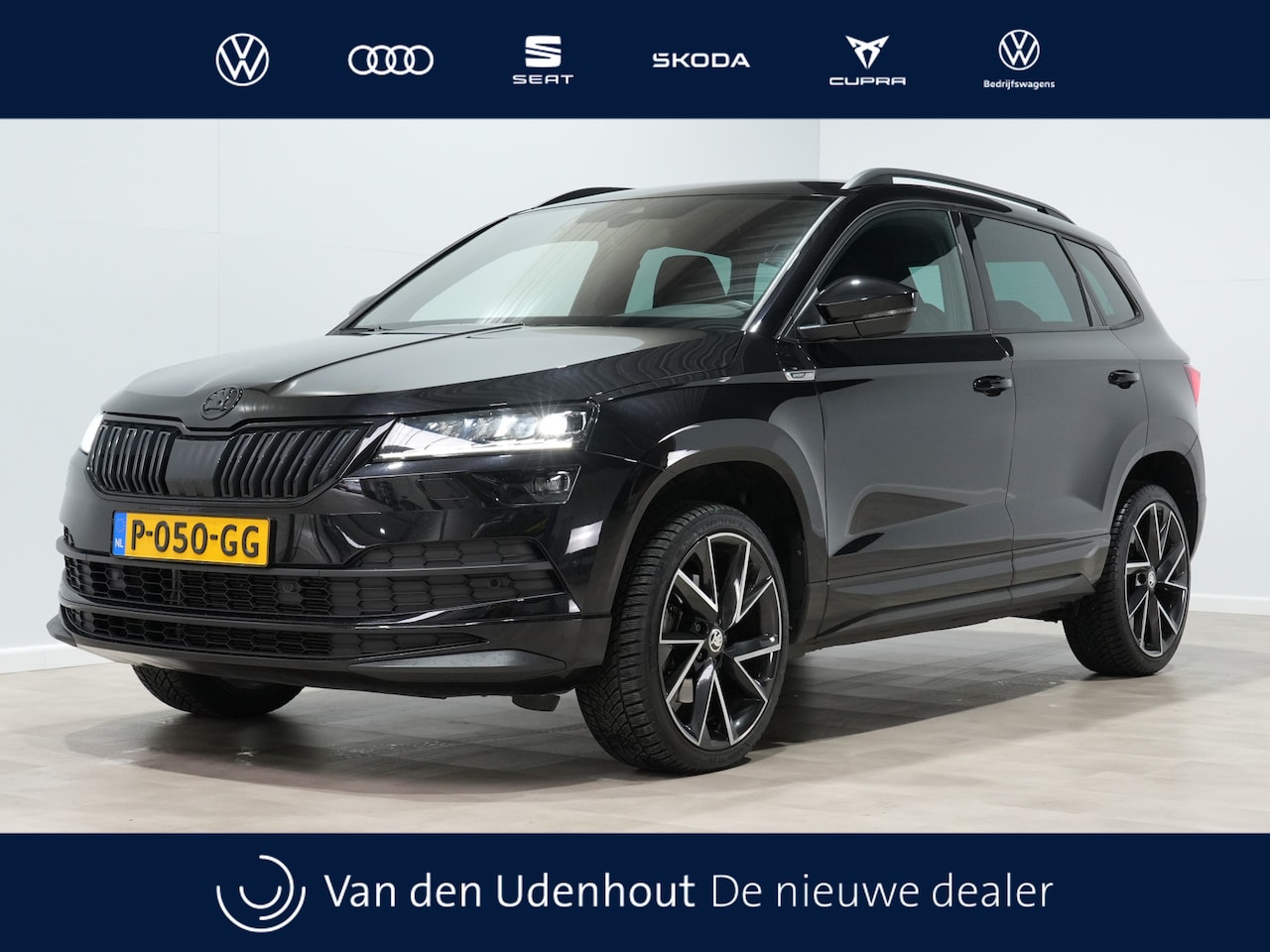 Skoda Karoq - 1.5 TSI DSG ACT Sportline Business | Matrix-LED | Camera | Stoel/Stuurverw. | Navi - AutoWereld.nl
