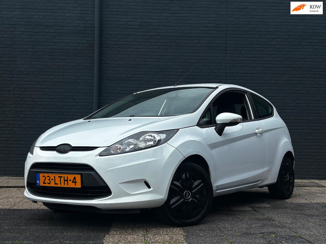 Ford Fiesta - 1.25 Limited | Airco - AutoWereld.nl