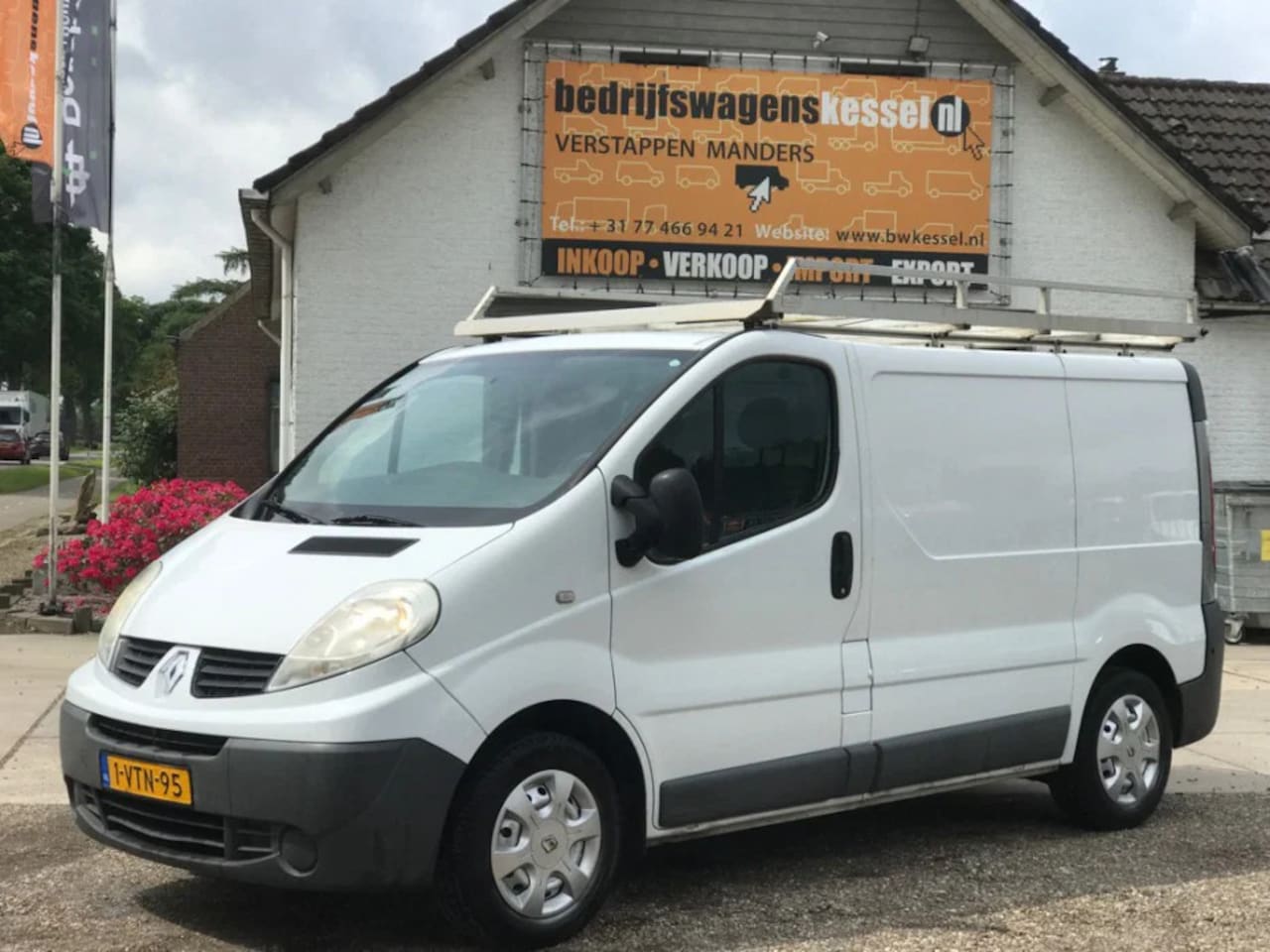 Renault Trafic - 2.0 dCi 66 kW Euro 5 Imperial Trekhaak - AutoWereld.nl