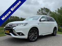 Mitsubishi Outlander - 2.0 PHEV S-Edition Automaat / Schuifdak / Leder / 360 Camera / Stuur-/Stoelverwarming / Ke