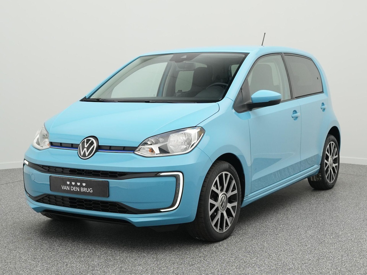 Volkswagen e-Up! - 37 kWh 83 Pk Style | Climate Control | Achteruitrijcamera | Stoelverwarming | Cruise Contr - AutoWereld.nl