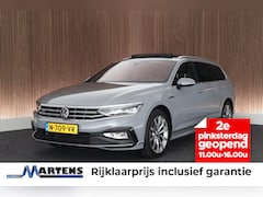 Volkswagen Passat Variant - 1.5 TSI 150pk DSG R-Line Business Leder Camera Panoramadak Keyless Virtual Cockpit Navigat