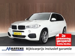 BMW X5 - xDrive30d 259pk High Executive M-Sport Panoramadak Trekhaak Leder Memory Camera Keyless Na
