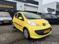 Peugeot 107 - 1.0-12V XS 5 DEURS AIRCO