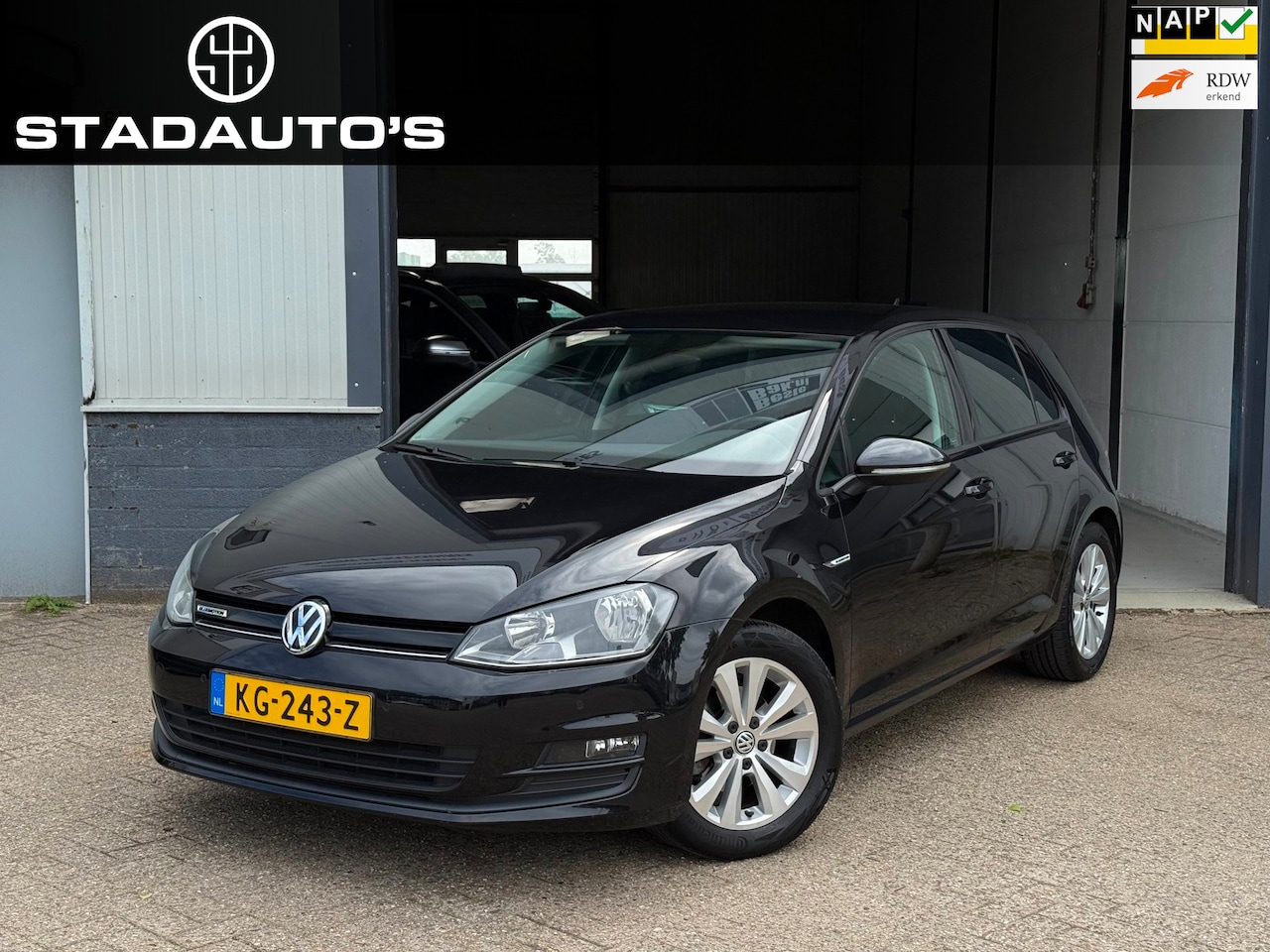 Volkswagen Golf - 1.0 TSI DSG Automaat|Carplay|Camera NAP! - AutoWereld.nl
