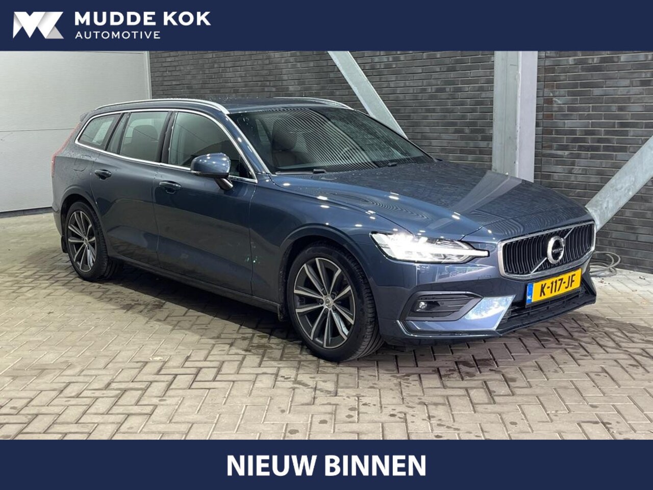 Volvo V60 - 2.0 B3 Inscription | ACC | Trekhaak | Camera | Stoel+Stuurverwarming | BLIS | Keyless | 18 - AutoWereld.nl