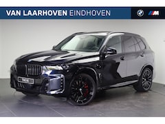 BMW X5 - xDrive50e M Sport Automaat / Panoramadak / M Multifunctionele Stoelen / Soft-Close / Parki
