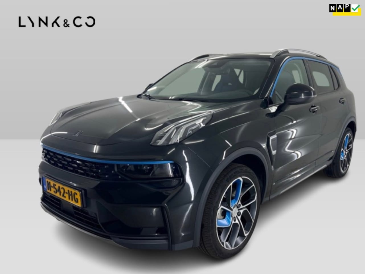 Lynk & Co 01 - 1.5 261pk PHEV 7DCTH | Orig.NL | PanoramaDak | Camera | Carplay | - AutoWereld.nl