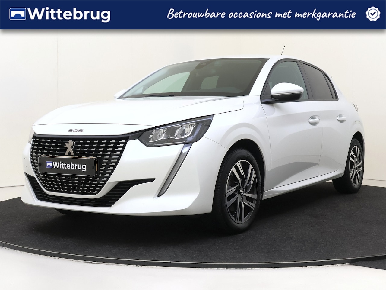 Peugeot 208 - 1.2 PureTech Allure | Navigatie | Carplay | Parkeerhulp| Automaat | - AutoWereld.nl