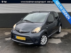 Toyota Aygo - 1.0 VVT-i Now Nieuw geleverd en dealeronderhouden, unieke km-stand Airco, 5-deurs