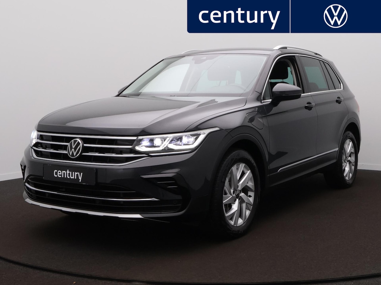 Volkswagen Tiguan - 1.4 TSI eHybrid Elegance Automaat - LED - Trekhaak - Navigatie - Stoelverwarming - Achterk - AutoWereld.nl