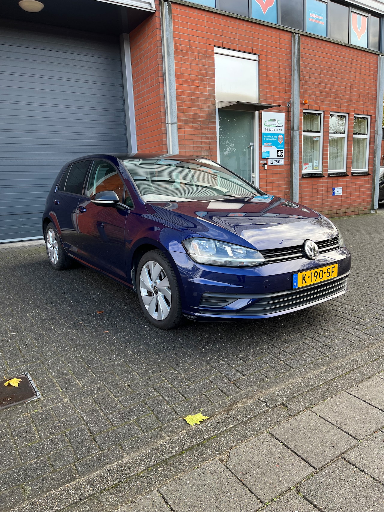Volkswagen Golf - 1.0 TSI Trendline Qua uitrusting is de auto voorzien van fijne en moderne opties zoals Apple CarPlay / Andro - AutoWereld.nl