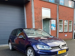 Volkswagen Golf - 1.0 TSI Trendline Qua uitrusting is de auto voorzien van fijne en moderne opties zoals Apple CarPlay / Andro