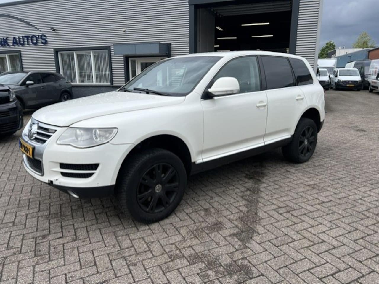 Volkswagen Touareg - 2.5 TDI 128KW AIRCO KLIMA 5DRS VAN 4WD 4MOTION! - AutoWereld.nl