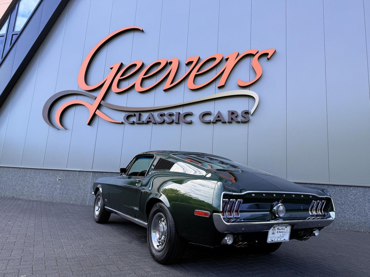 Ford Mustang Fastback - GT302 - AutoWereld.nl